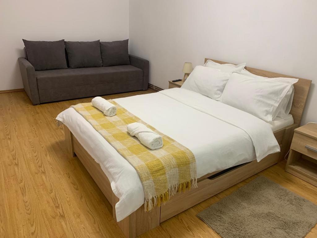 Jad - Family - Apartments - Zorilor บราชอฟ ภายนอก รูปภาพ
